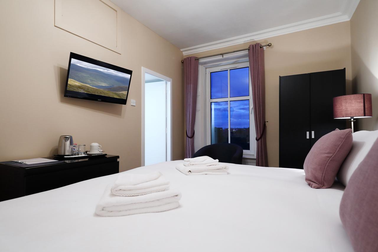 The Station Hotel Карнусти Экстерьер фото